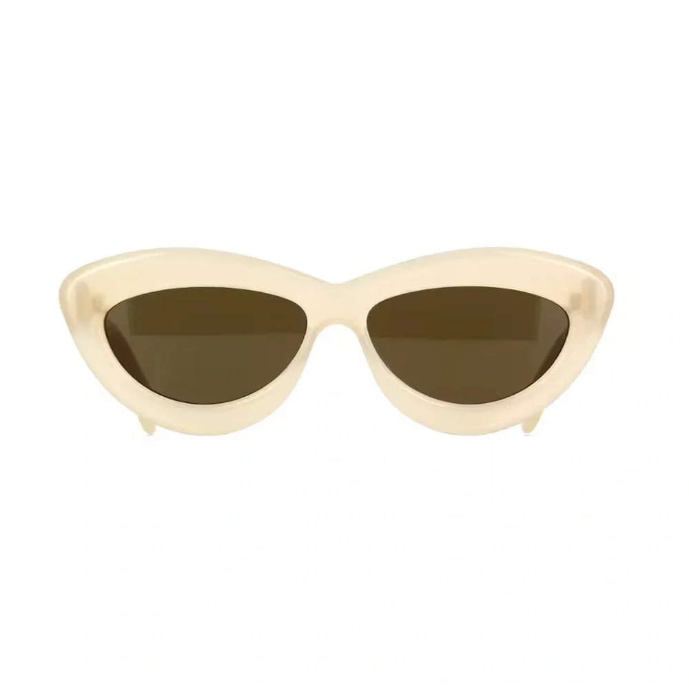 Loewe Cream and Black Cat-Eye Sunglasses - Picture 5 of 10